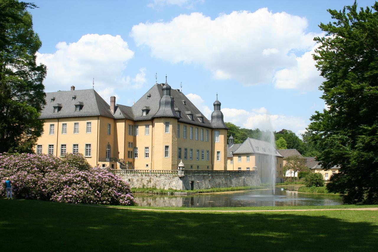 Hotel Schloss Dyck Jüchen 외부 사진